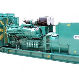 中美合資重慶康明斯動(dòng)力配套700KW高壓6300V柴油發(fā)電機(jī)組